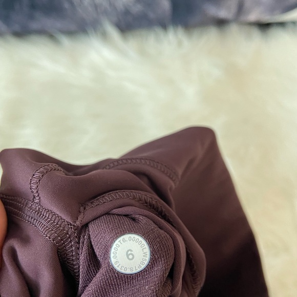 Lululemon Sz6 Wunder Under Tight Hi Rise 28” VGUC - Picture 6 of 6